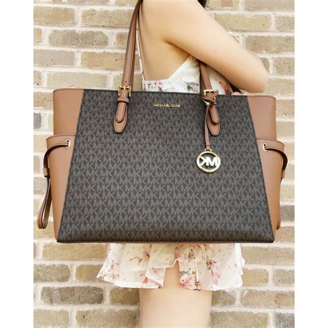 michael kors gillian purse|Michael Kors gilly tote.